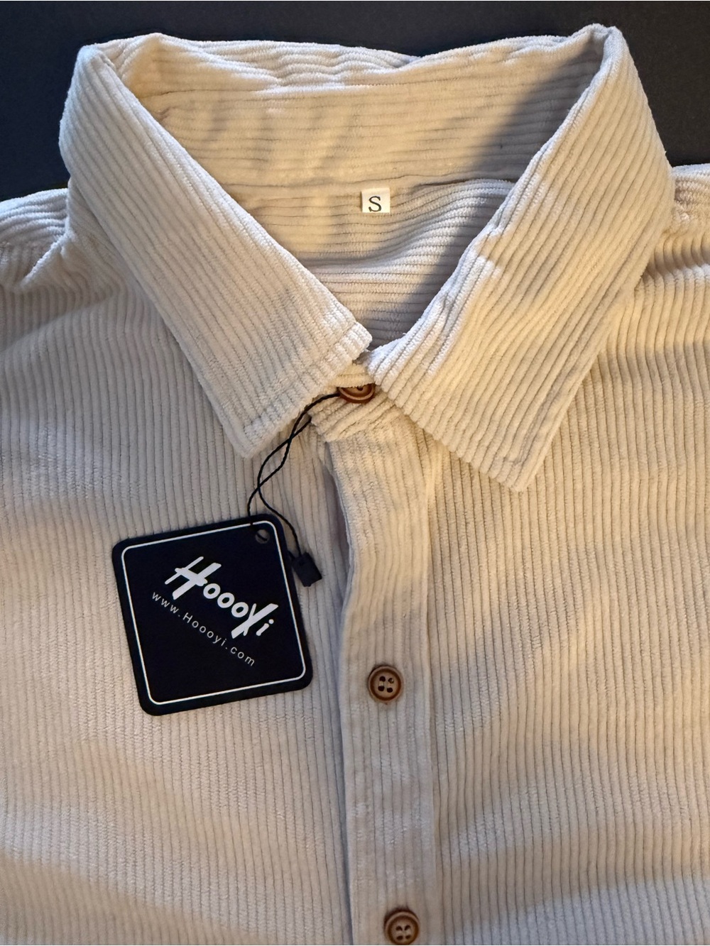 New Hoooyi Men's Short-Sleeve corduroy Button-Up Shirt in Light Beige - Picture 2 of 5